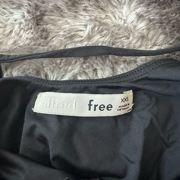 Wilfred Free body suit XXS BRAND NEW WITHOUT TAGS black satin - Picture 3 of 4